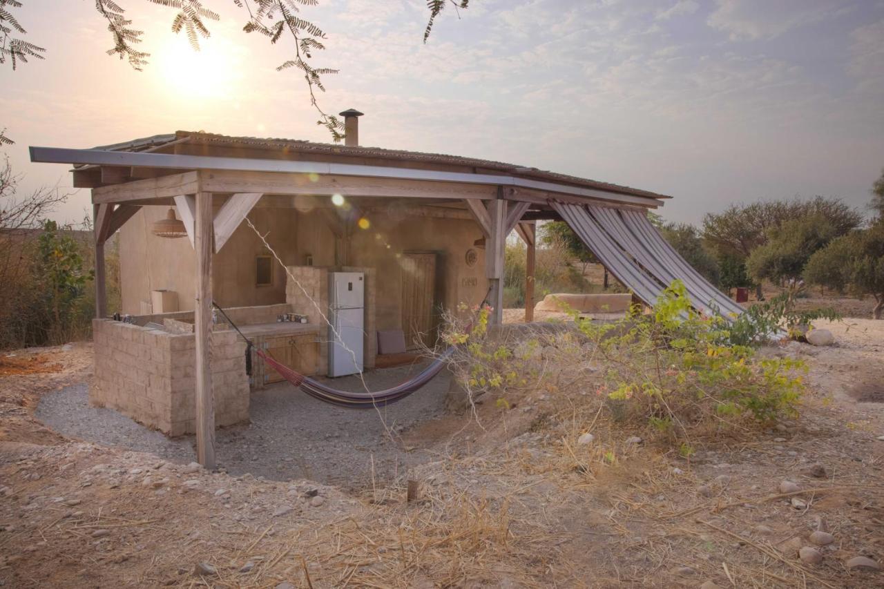 Desert Days Mud Cabin'S Resort Tzukim Buitenkant foto