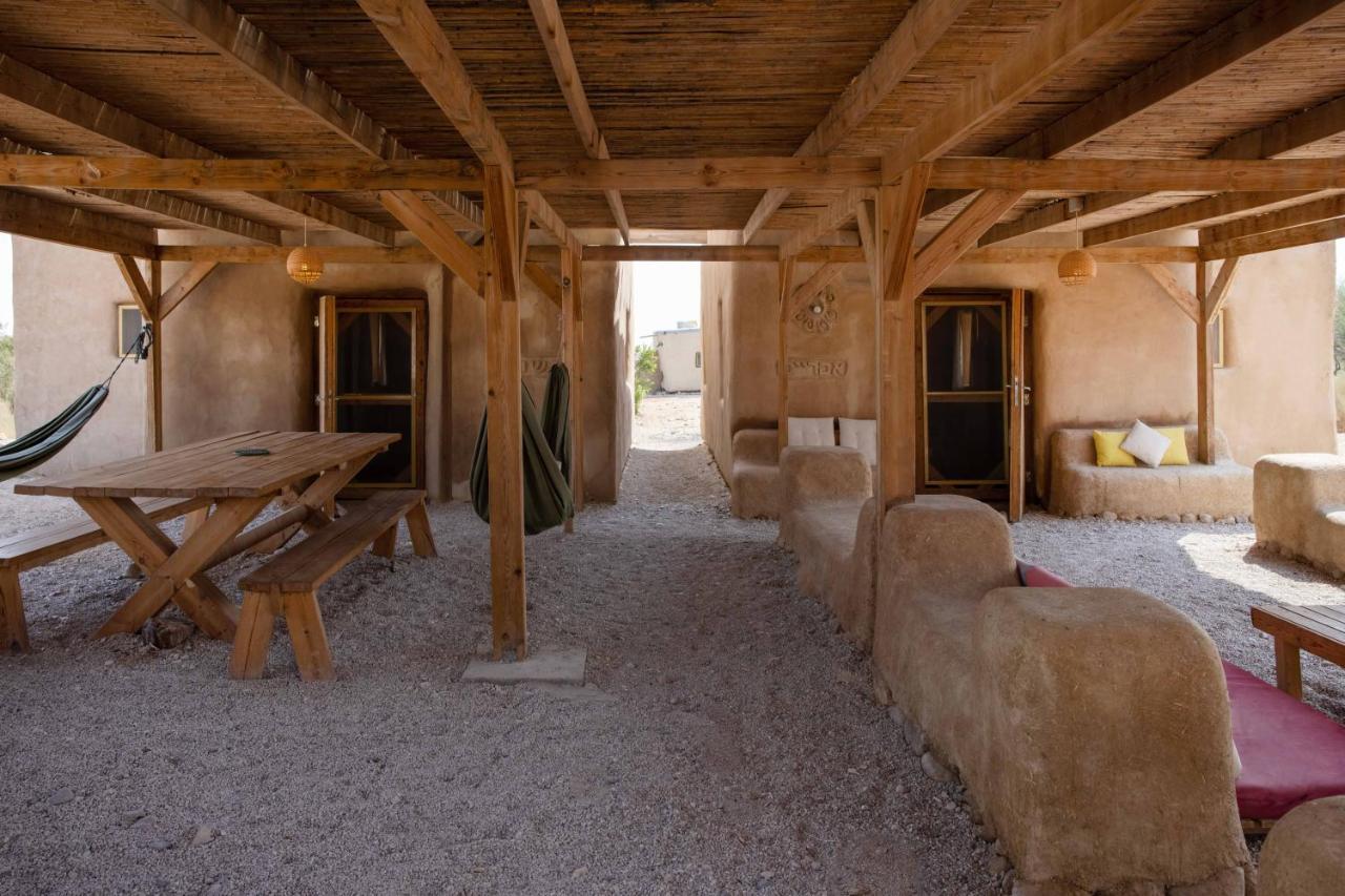 Desert Days Mud Cabin'S Resort Tzukim Buitenkant foto