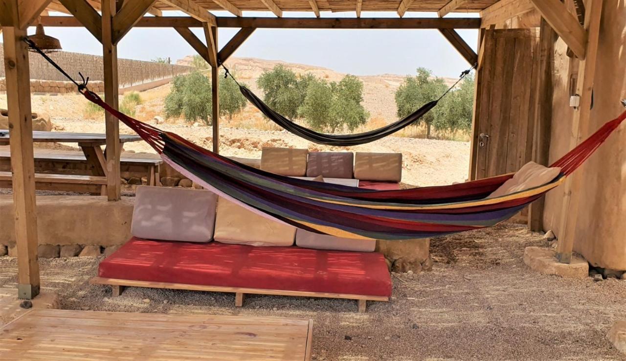 Desert Days Mud Cabin'S Resort Tzukim Buitenkant foto