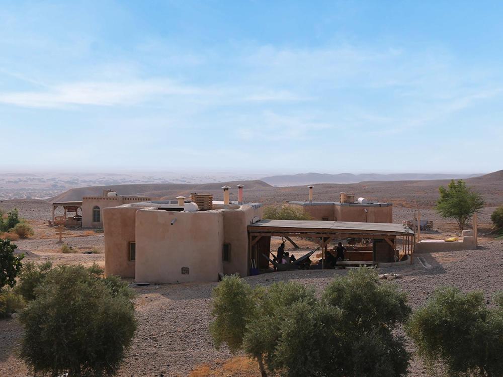Desert Days Mud Cabin'S Resort Tzukim Buitenkant foto