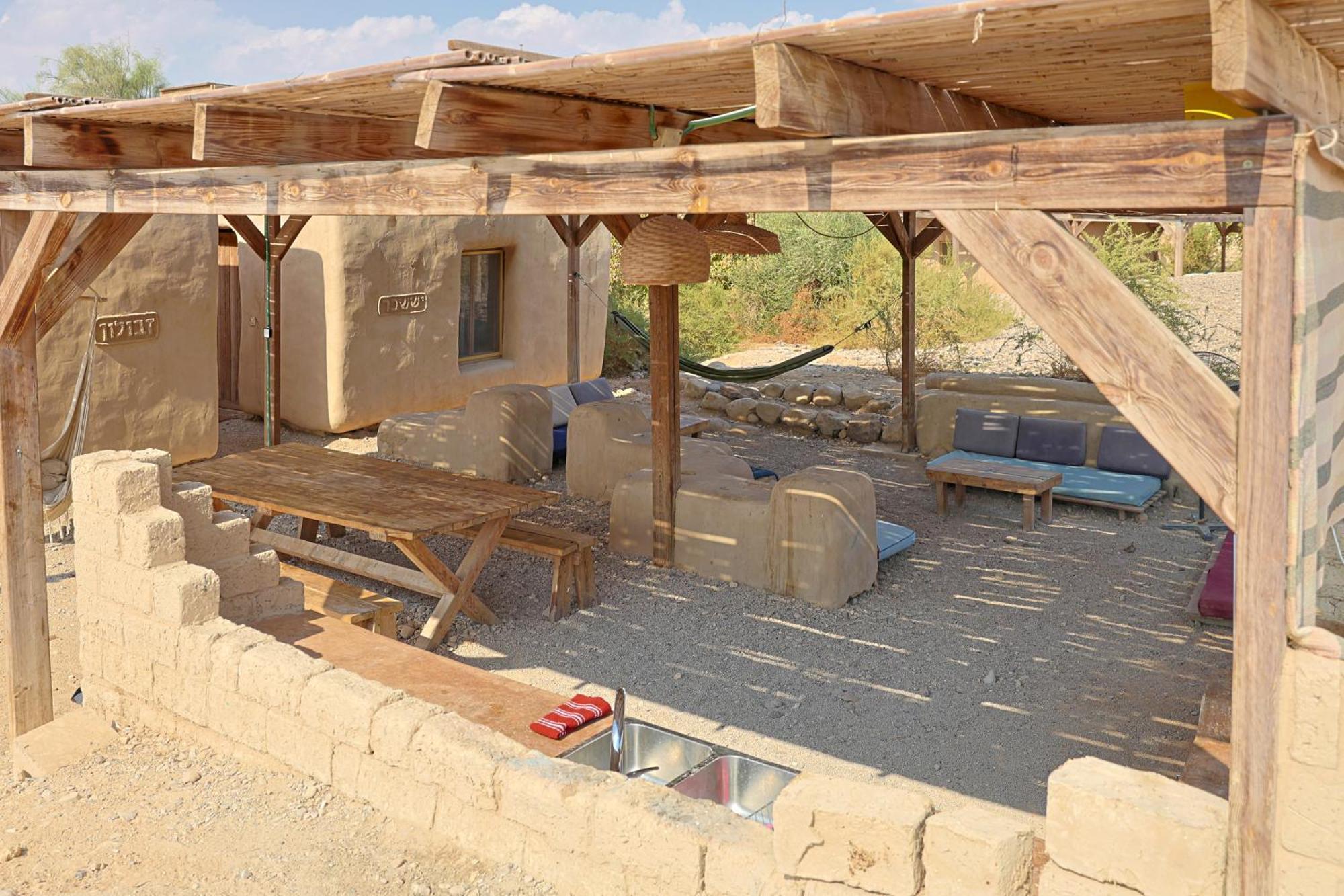 Desert Days Mud Cabin'S Resort Tzukim Buitenkant foto