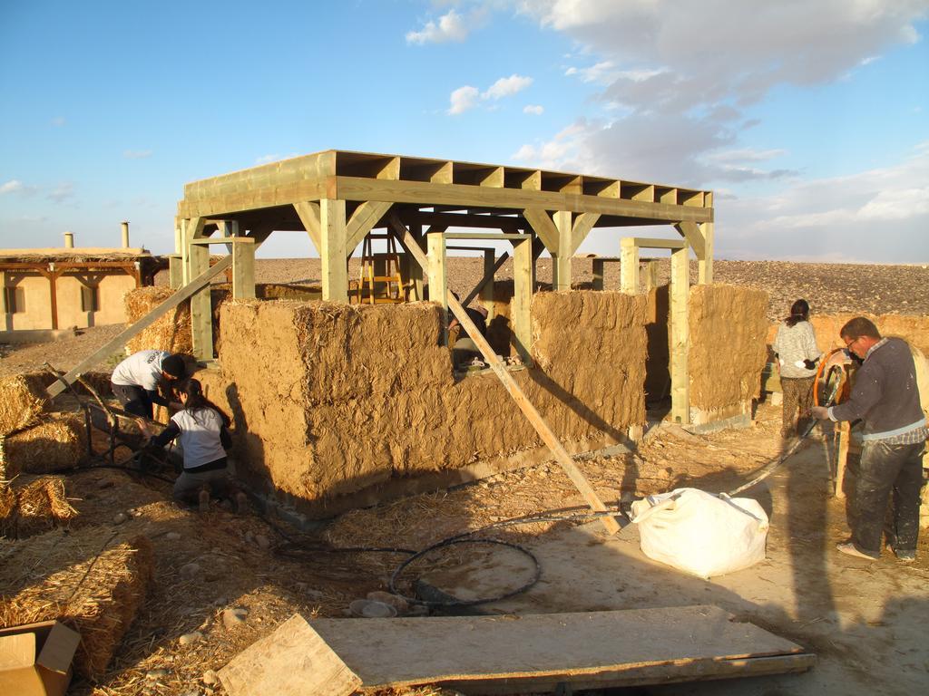 Desert Days Mud Cabin'S Resort Tzukim Buitenkant foto