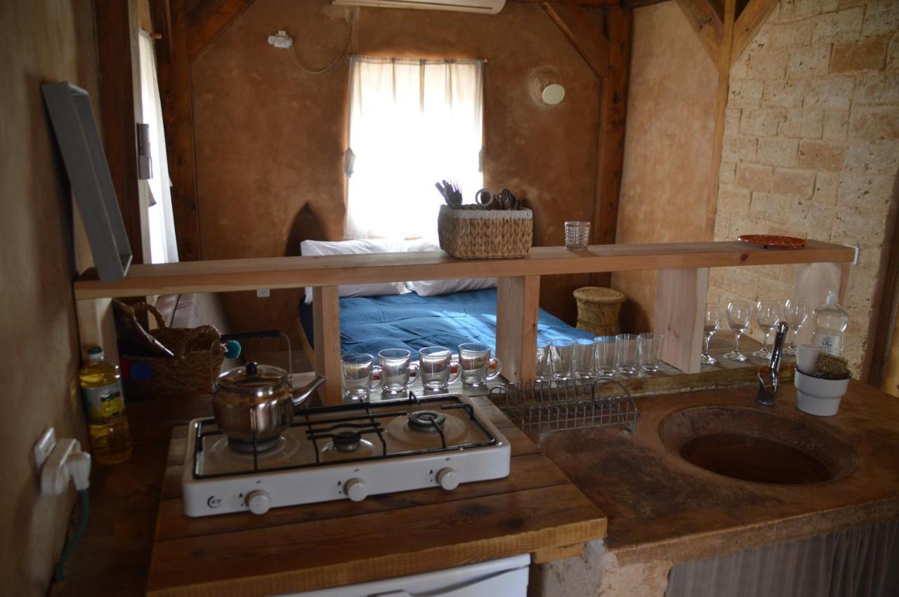 Desert Days Mud Cabin'S Resort Tzukim Buitenkant foto