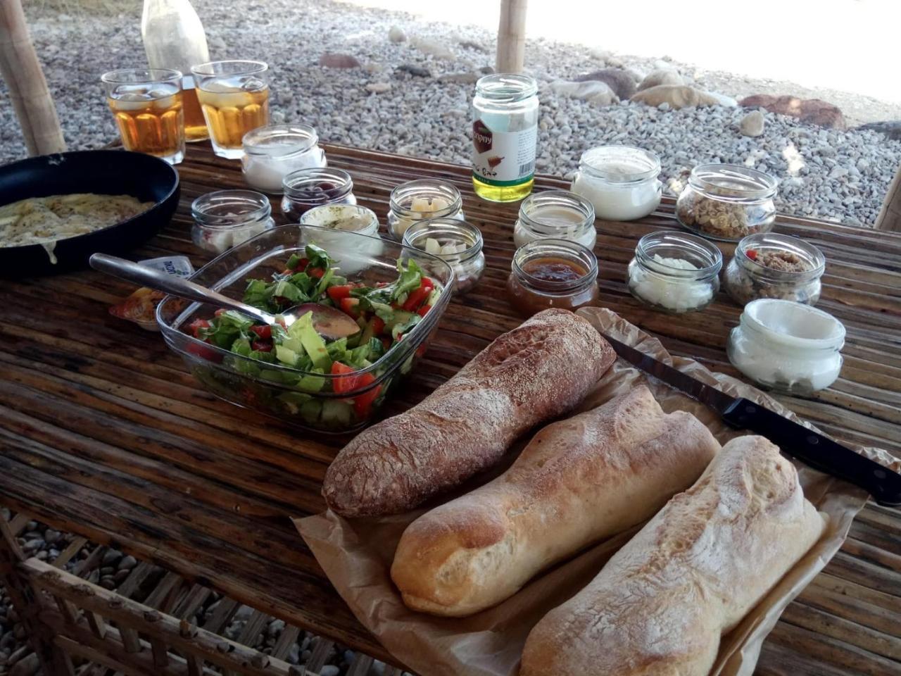 Desert Days Mud Cabin'S Resort Tzukim Buitenkant foto